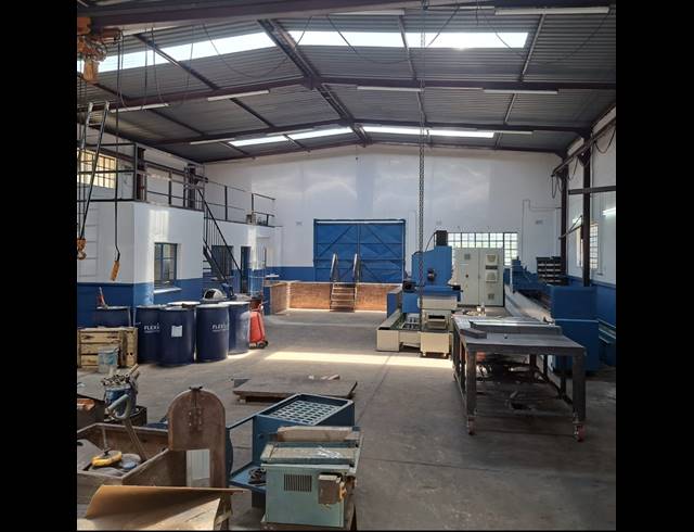 1,190M² BUILDING FOR SALE IN BENONI CENTRAL